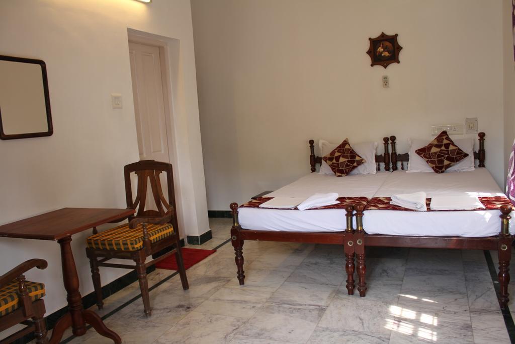 Hotel White Rose Kochi Εξωτερικό φωτογραφία